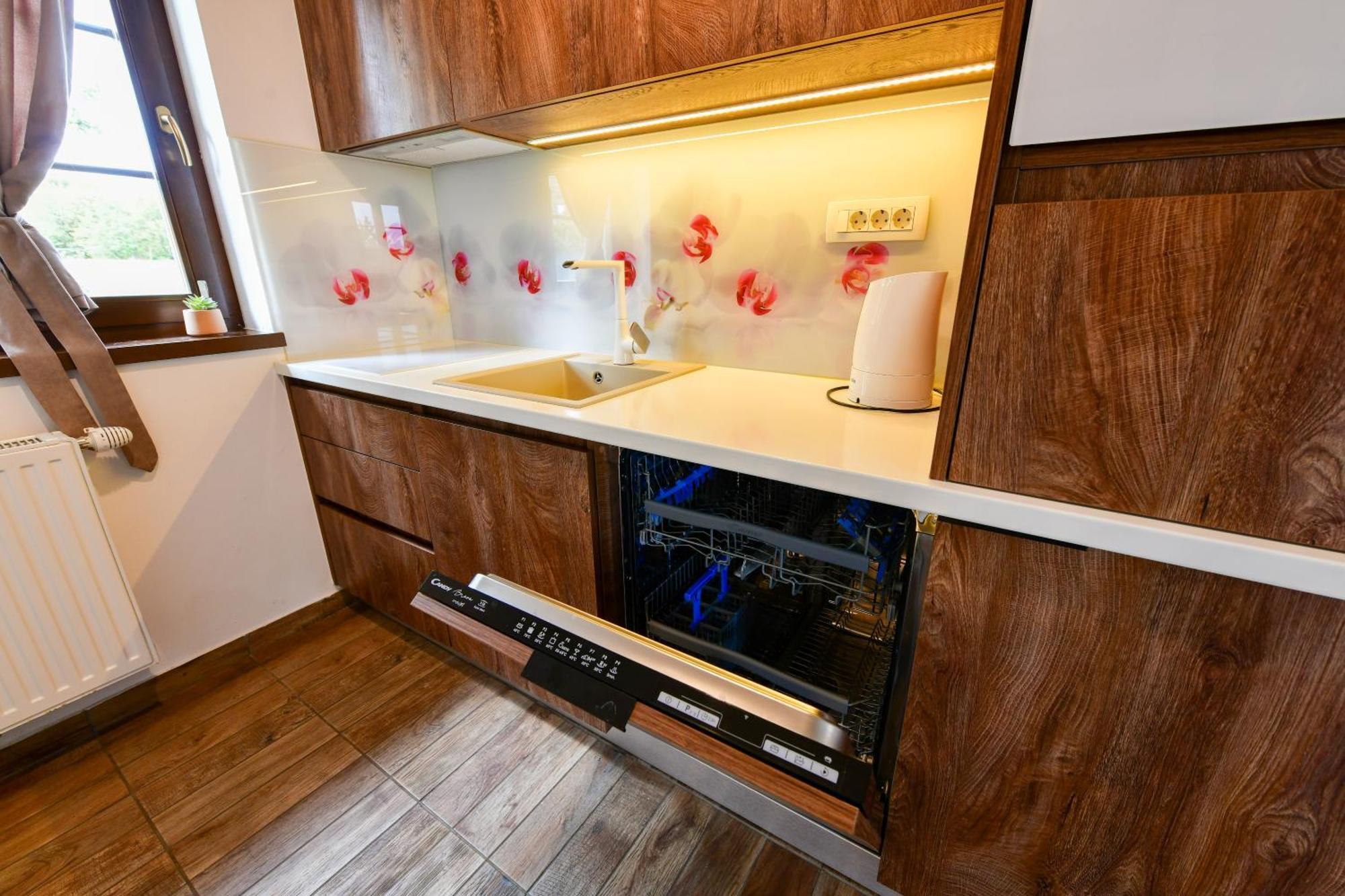 Flora House Apartment Rastovaca Ngoại thất bức ảnh