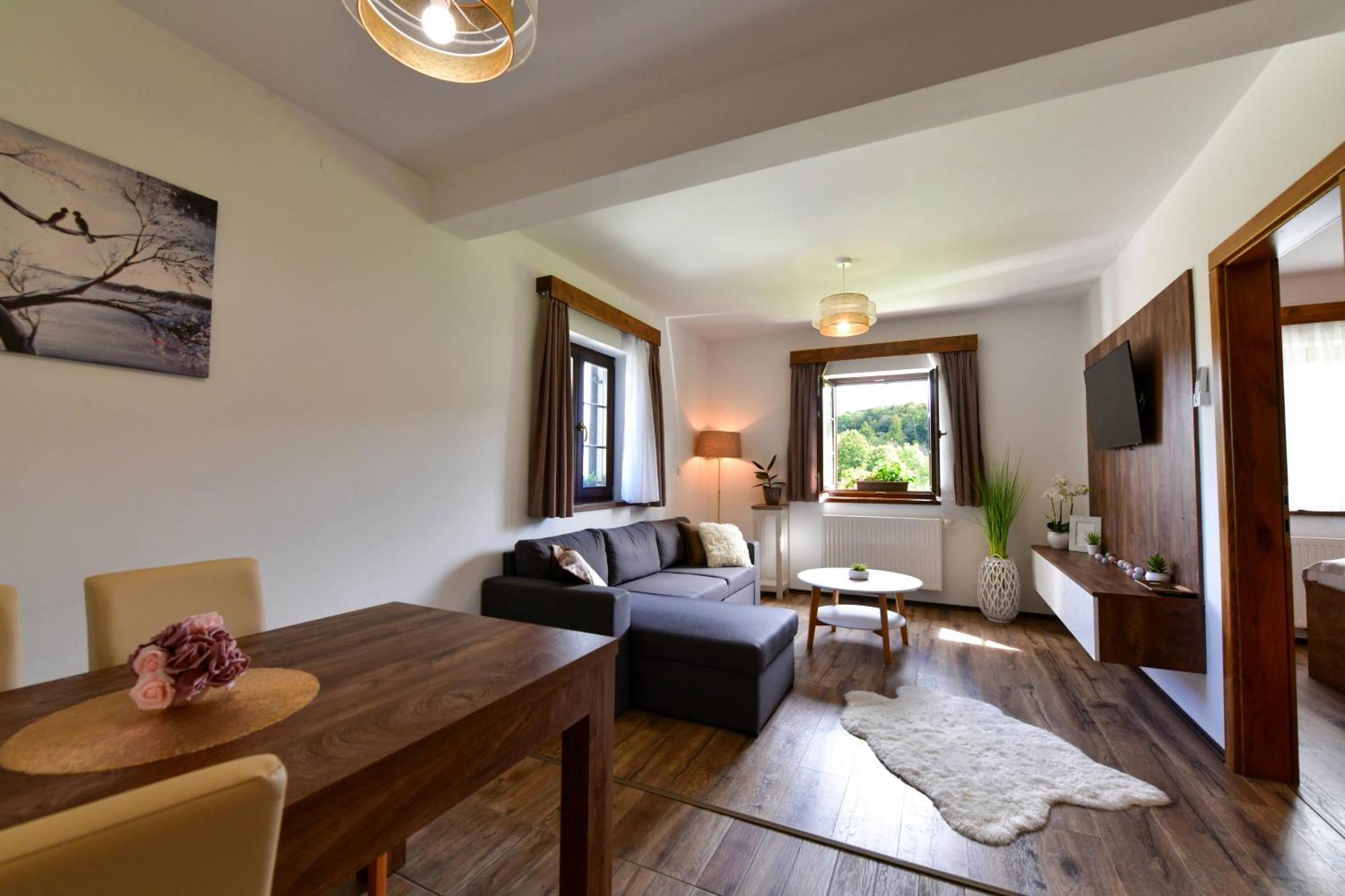 Flora House Apartment Rastovaca Ngoại thất bức ảnh