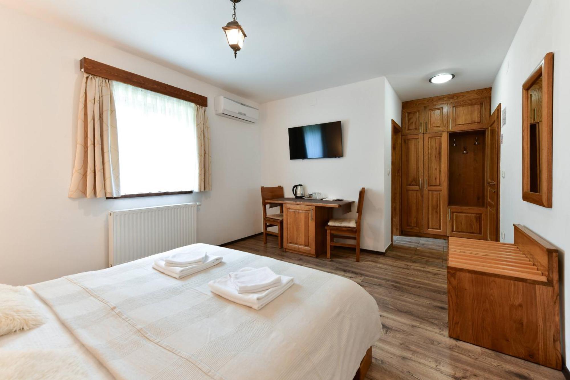 Flora House Apartment Rastovaca Ngoại thất bức ảnh